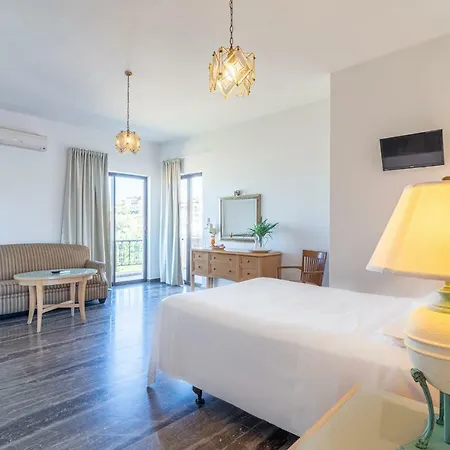 Hotel Minerva Agia Marina